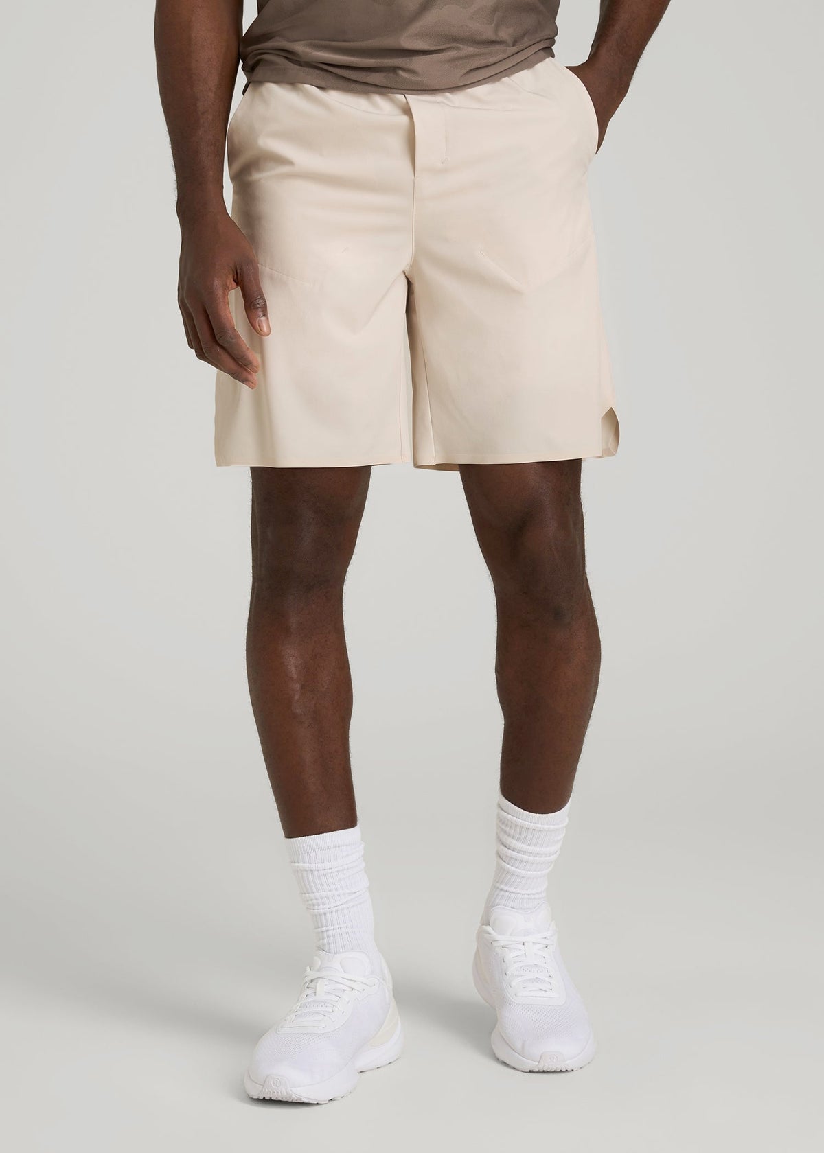 2-in-1 Featherweight Running Short for Tall Men in Light Stone