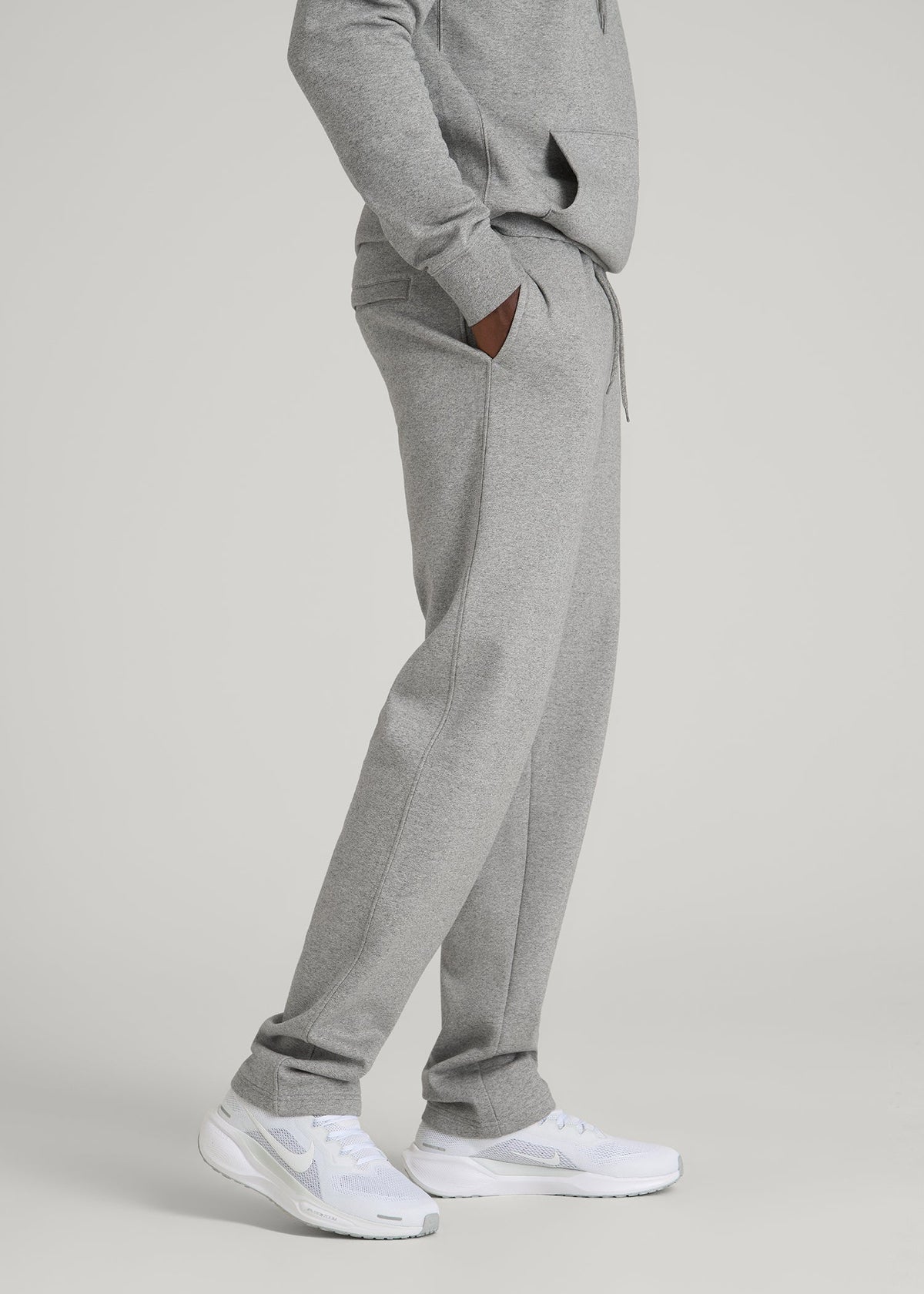 Core Motion Fleece Straight Leg Sweatpants for Tall Men in Heathered Grey