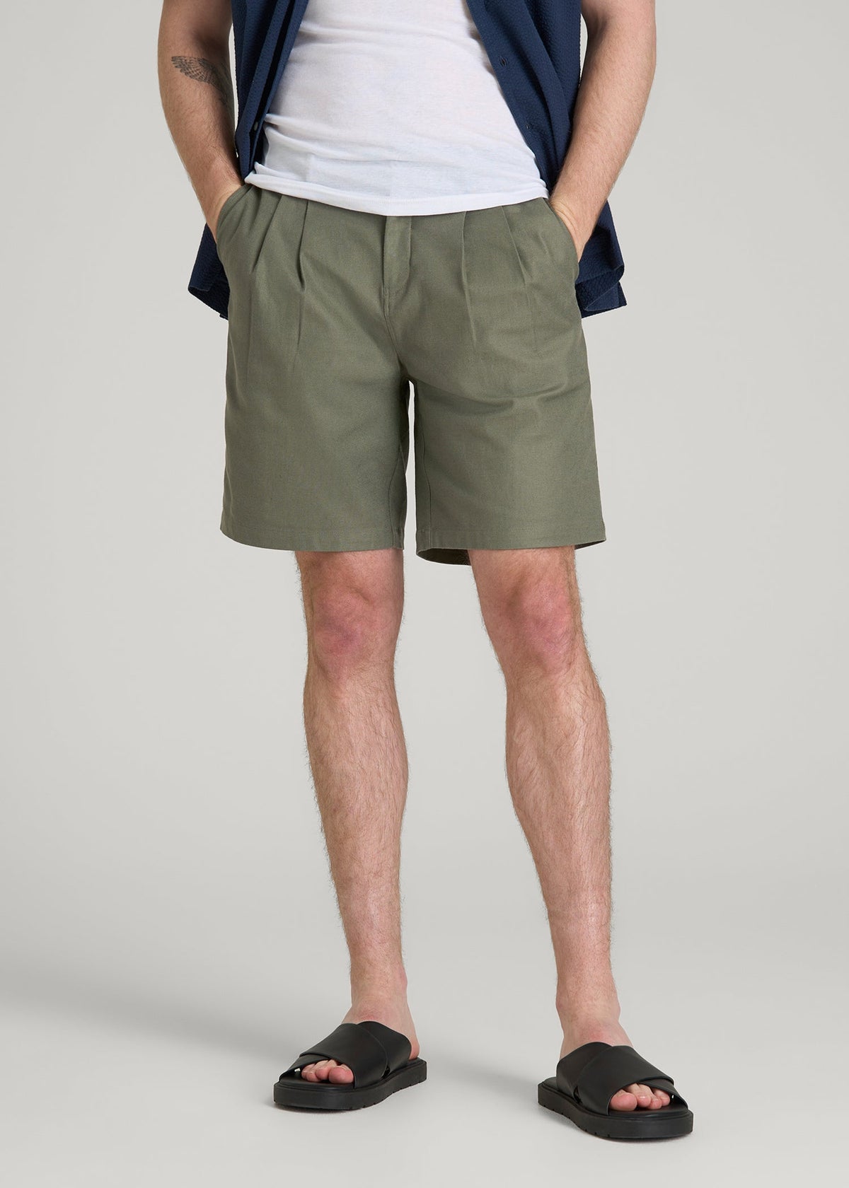Stretch Cotton Linen Blend Shorts for Tall Men in Olive
