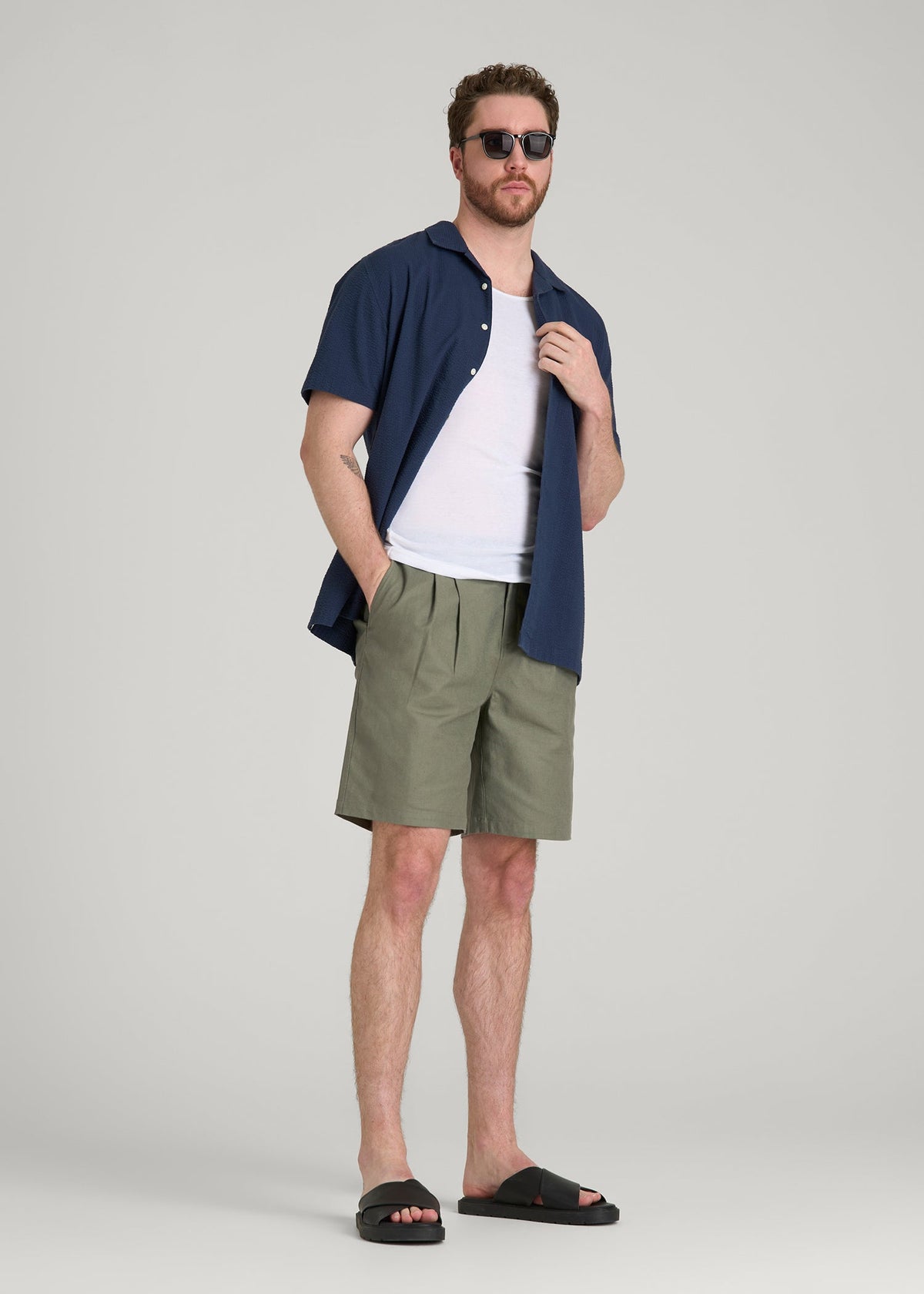 Stretch Cotton Linen Blend Shorts for Tall Men in Olive