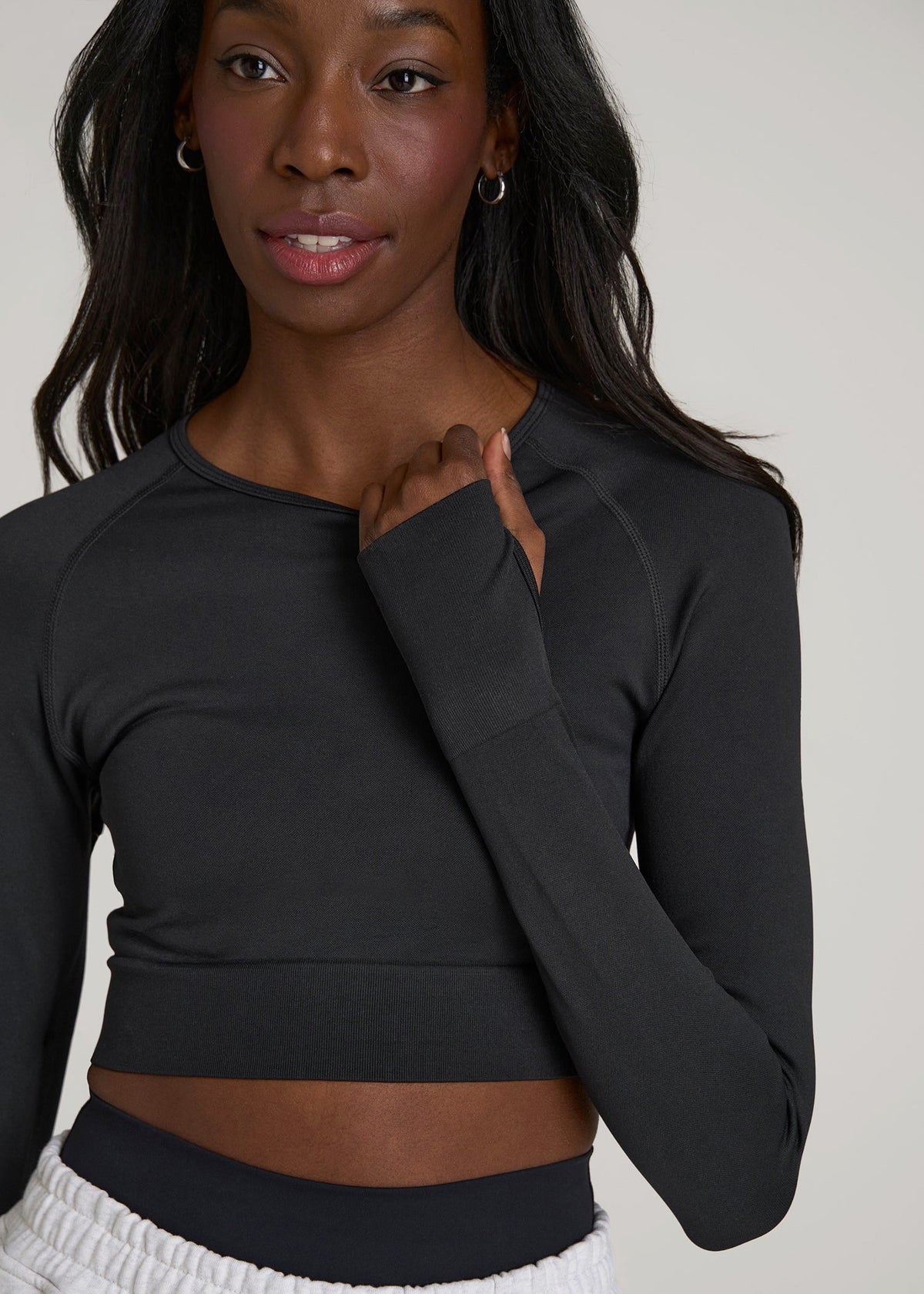 Compression Long Sleeve Cropped Training Top for Tall Women in Black