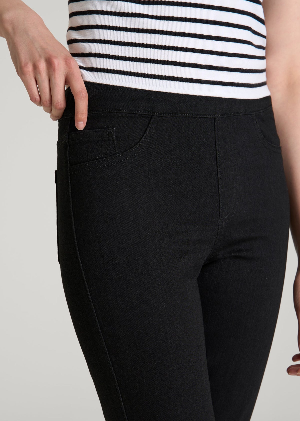 Women's Jeggings for Tall Women in Optimum Black