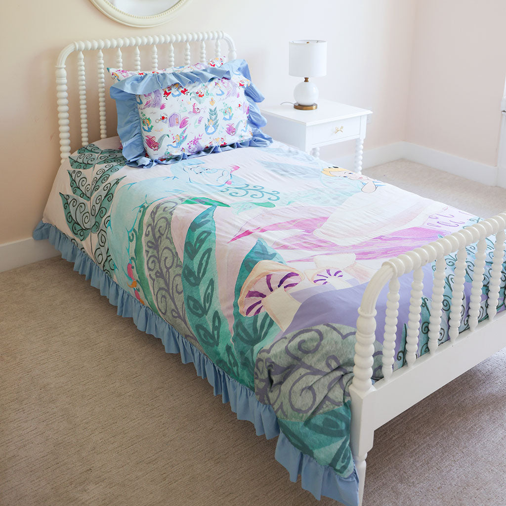 Disney Adventures in Wonderland Reversible Ruffled Duvet Cover