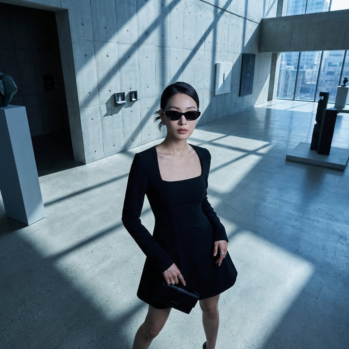 Robe courte noire ajustée col carré manches longues - Koreanxwear