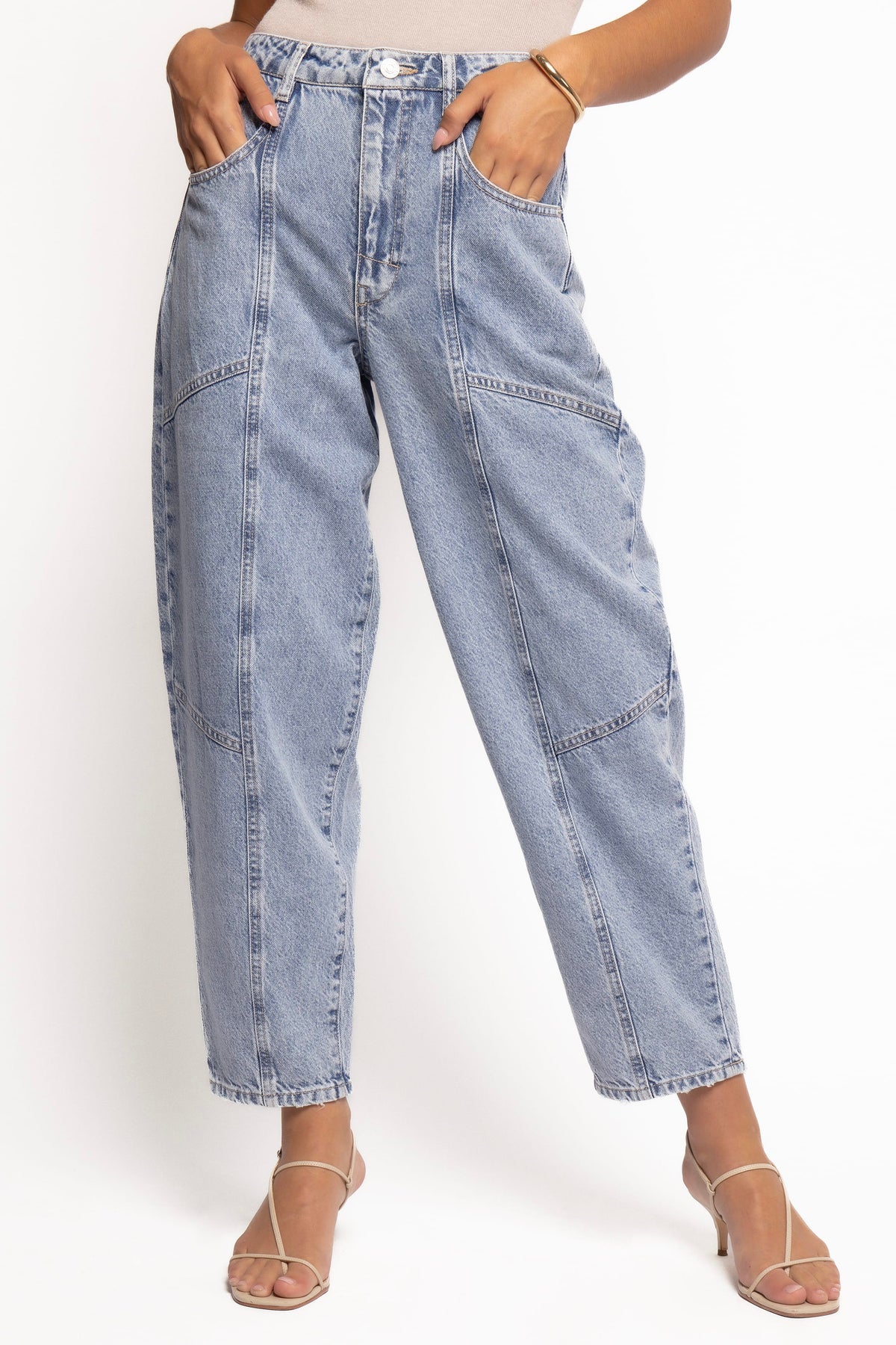 Ellis Barrel Leg Jeans - Roadtrip